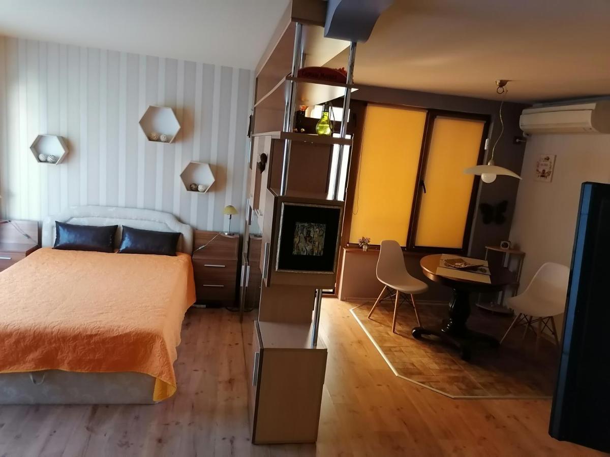 Lazur- neben Meeresgarten Burgas City Exterior foto